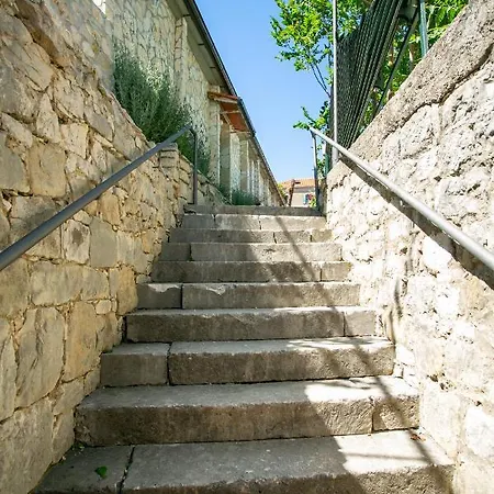 Garden Apartahotel Split