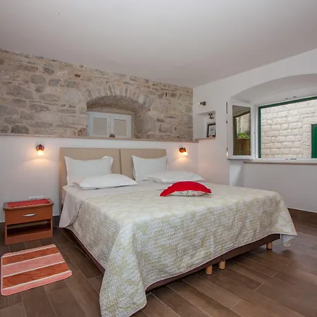 Apartahotel Garden 3*