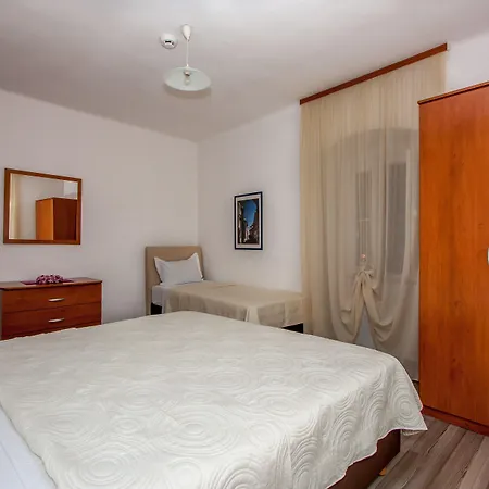 Apartahotel Garden 3*