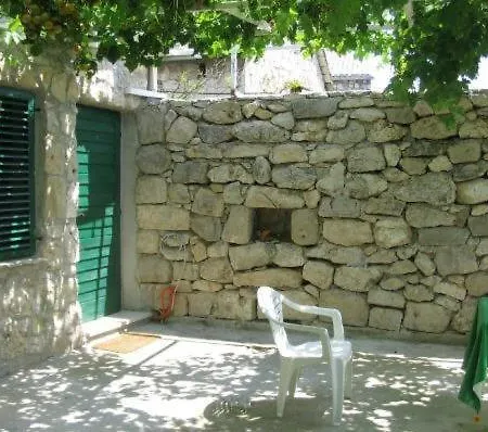 Garden Aparthotel 3*