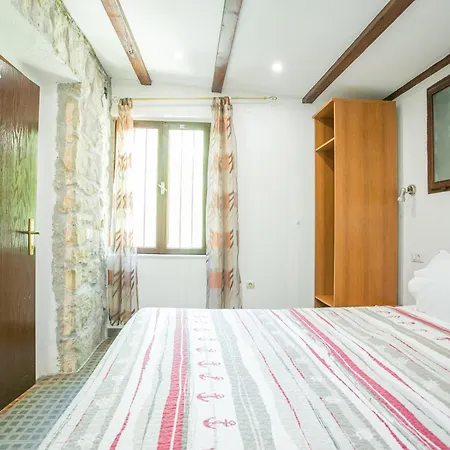 Garden Aparthotel 3*