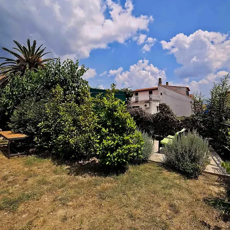 Garden سبليت