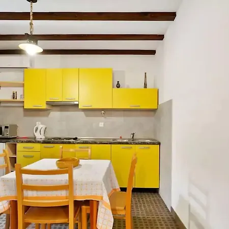 Garden Aparthotel 3*