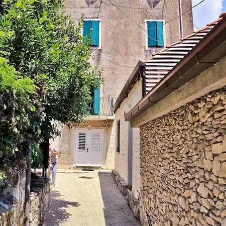 Ξενοδοχείο με διαμερίσματα Garden