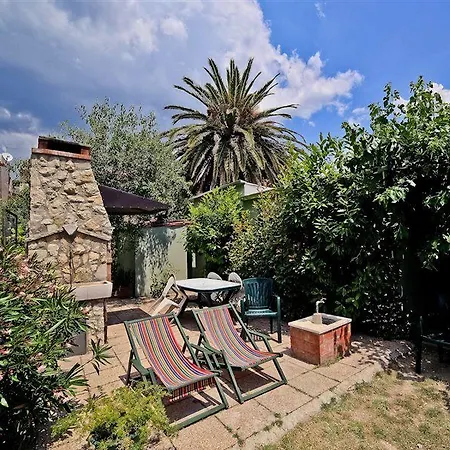 Ξενοδοχείο με διαμερίσματα Garden