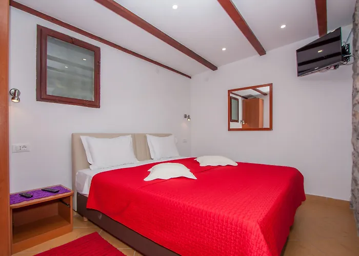 Garden Apartmanhotel 3*