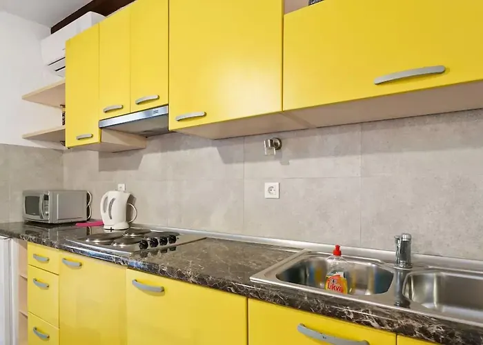 Garden Apartmanhotel 3*